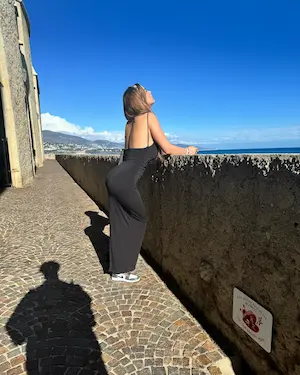Anaïs lors d'une séance photo MYM