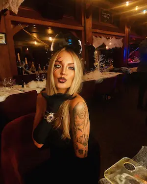 Aurélie Dotremont Haloweenn - Aurélie Dotremont MYM