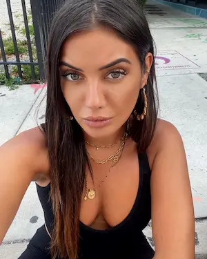 Julie Bertin