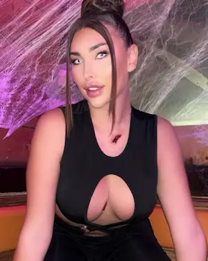 Naomi MGN créatrice MYM MYM